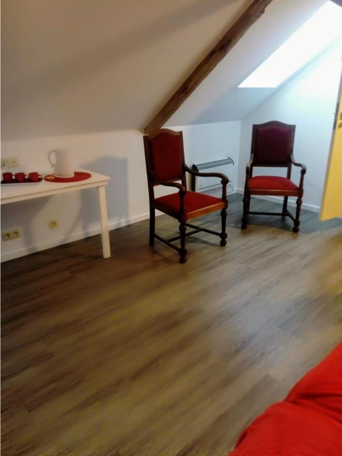 La Vieille Tour Hotel Hotton Kültér fotó